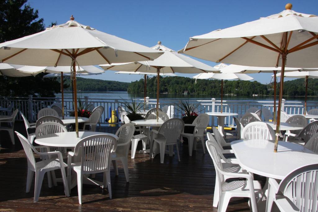 Pow Wow Point Lodge Хантсвилл Экстерьер фото